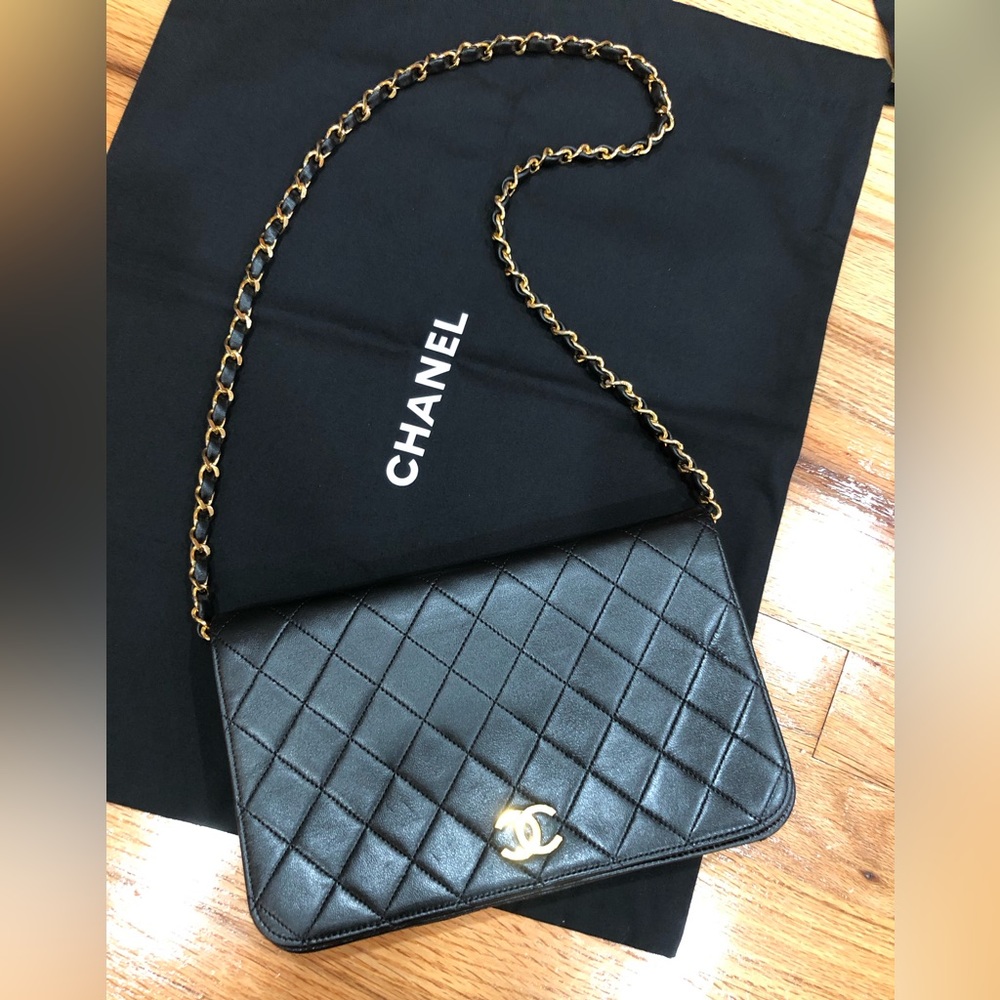 Chanel Vintage Black Quilted Lambskin Full Flap Shoulder Bag